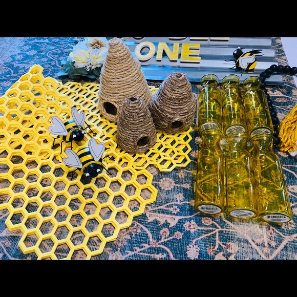 First Birthday Decorations & Supplies - Picture 4 of 10